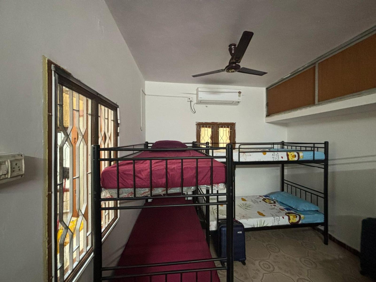 Hostel Madras Chennai Exterior foto